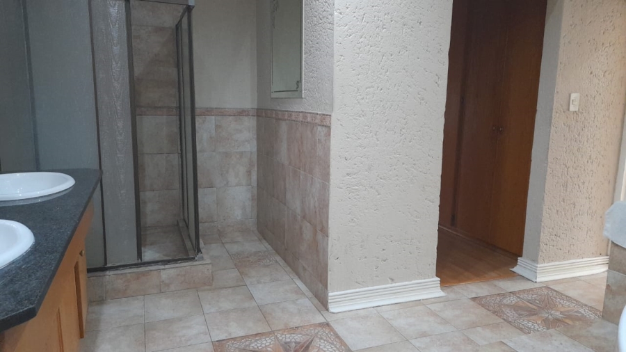 To Let 4 Bedroom Property for Rent in Irene Park North West